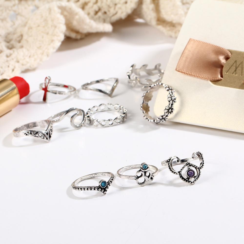 Vintage crystal hollow carved V-shaped flowers 10 sets of 10 sets of rings ring sets of jewelry