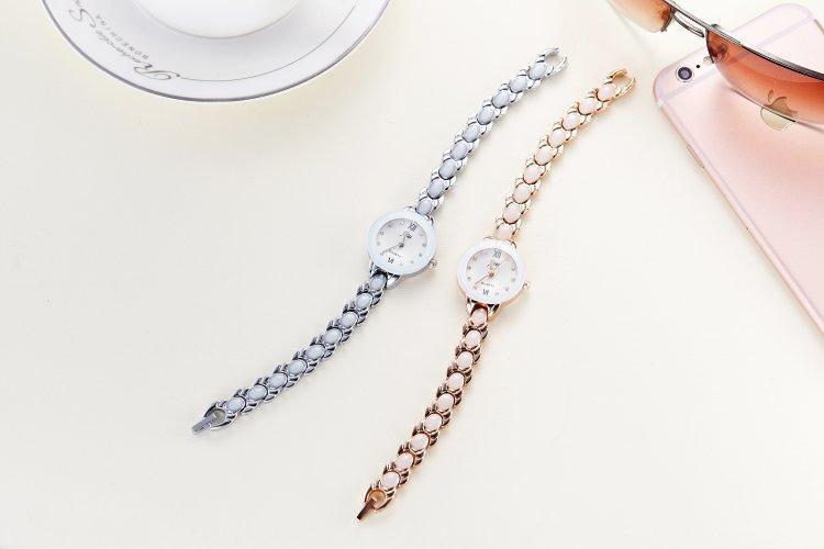 New Korean Women Fashion Casual Steel Band Quartz Watch