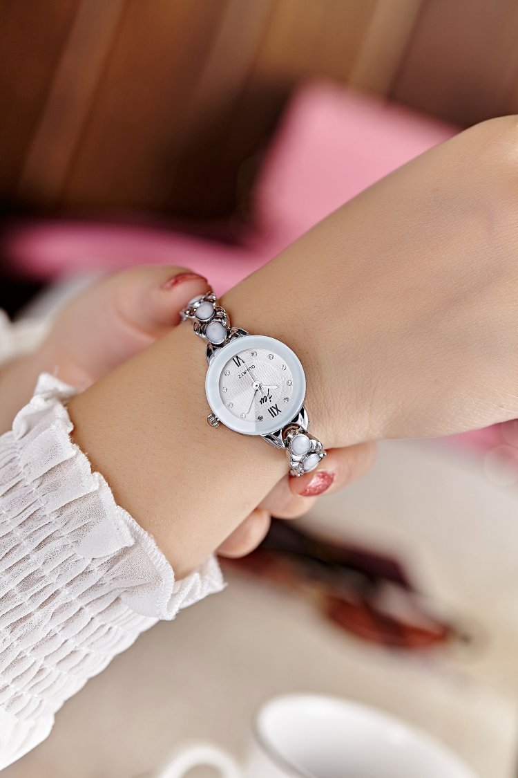 New Korean Women Fashion Casual Steel Band Quartz Watch