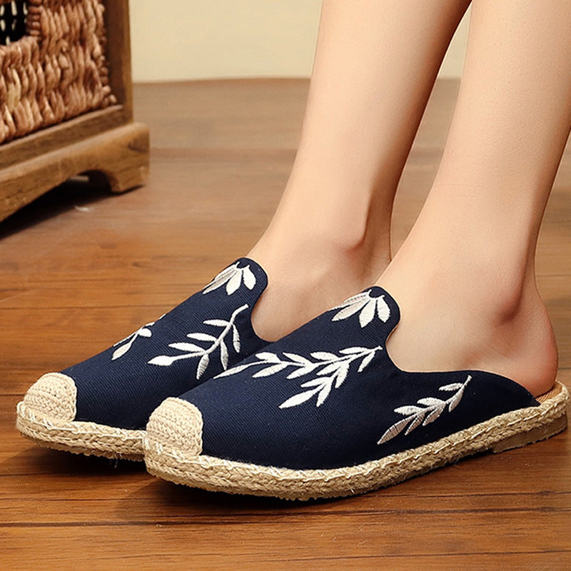 New Embroidered Leaves Slippers Women Wear Beach Shoes Hemp Rope Straw Fisherman Shoes Flat Muller Shoes