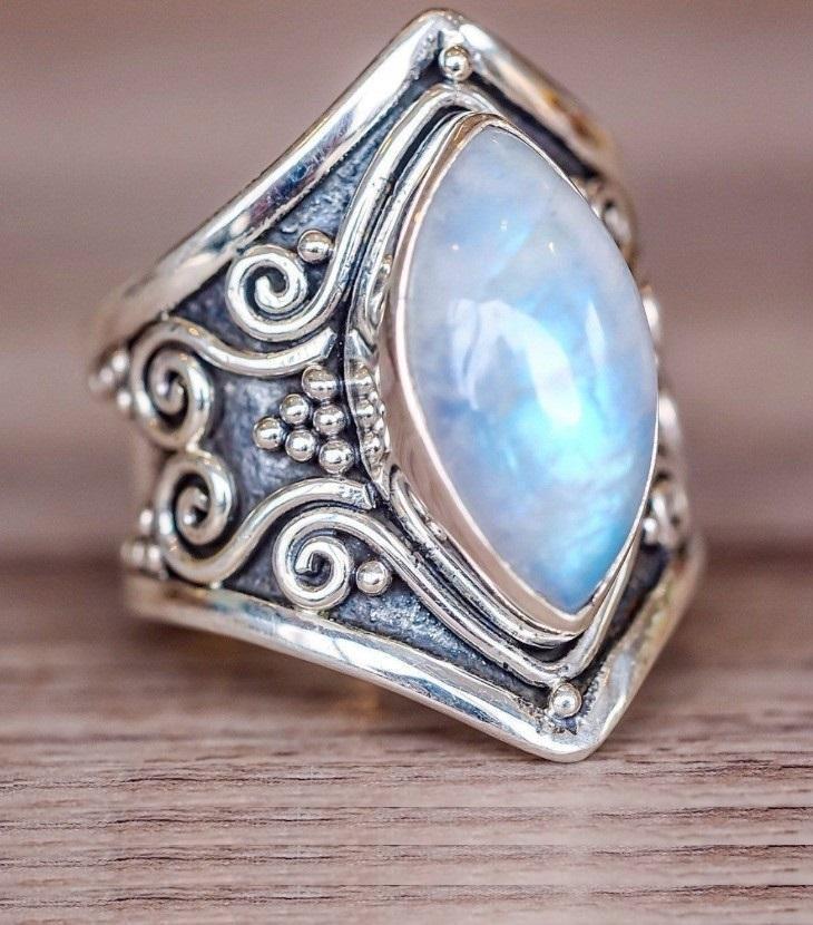 Vintage Moonstone Exaggerated Ring Jewelry