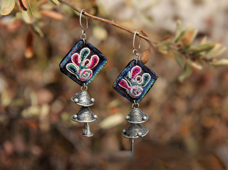 Handmade Embroidered Old Silver Retro National Style Earrings