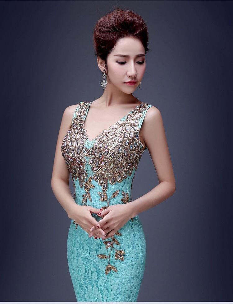 V-Neck Applique Mermaid Evening Dress