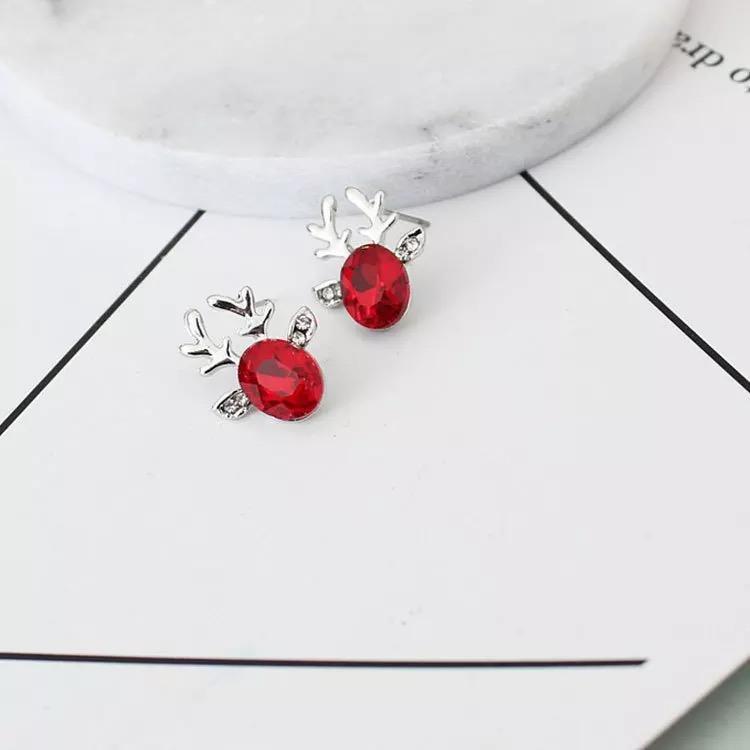 Luxury Women Earrings Crystal Deer Ear Stud Sweet Casual Party Earrings