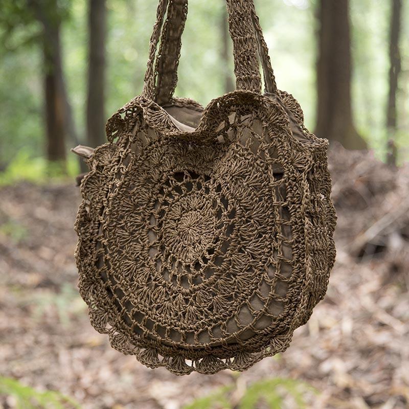 Exquisite Retro Women Hollowed Round Straw Weaving Bag