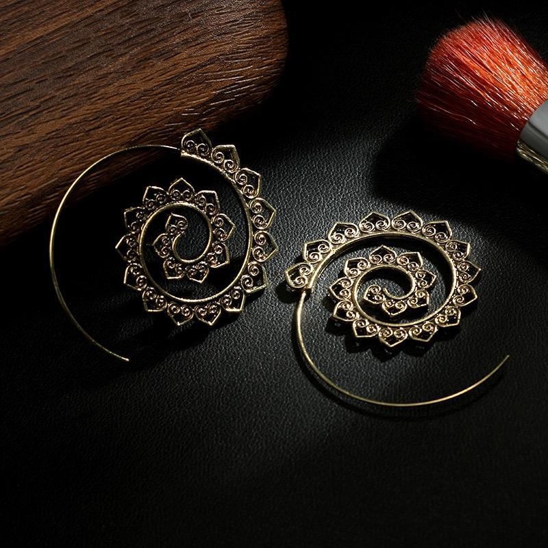 Retro Alloy Heliciform Hollow Earrings