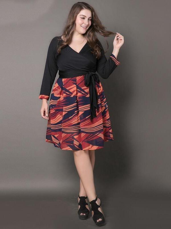 Large size women s new dress printed V-neck pleated pleated skirt