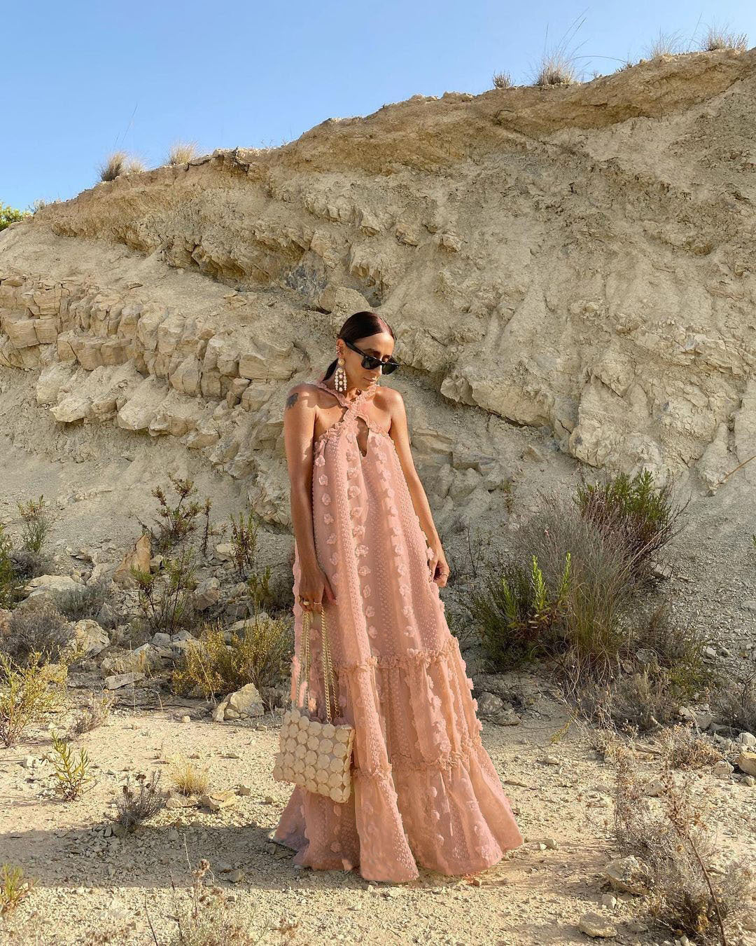 Fashion Hanging Neck Three-dimensional Flower Mop Cake Dress