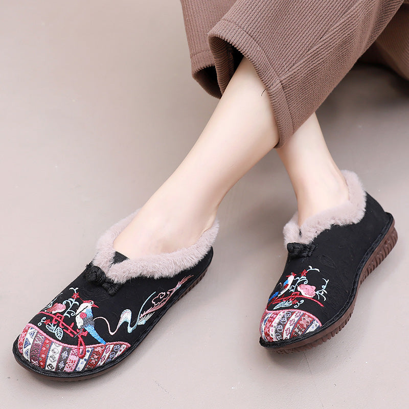 Women's Vintage Embroidery Ethnic Style Women's Warm keeping Cotton Shoes Middle aged and Old Aged Thick velvet Mother's Shoes Cotton Boots