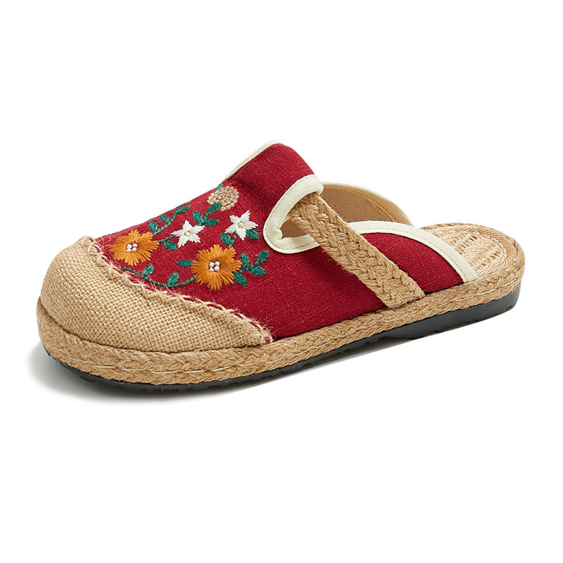 New Ethnic Style Embroidered Shoes Flat Low-cut Ladies Cloth Shoes Embroidered Elegant Shoes