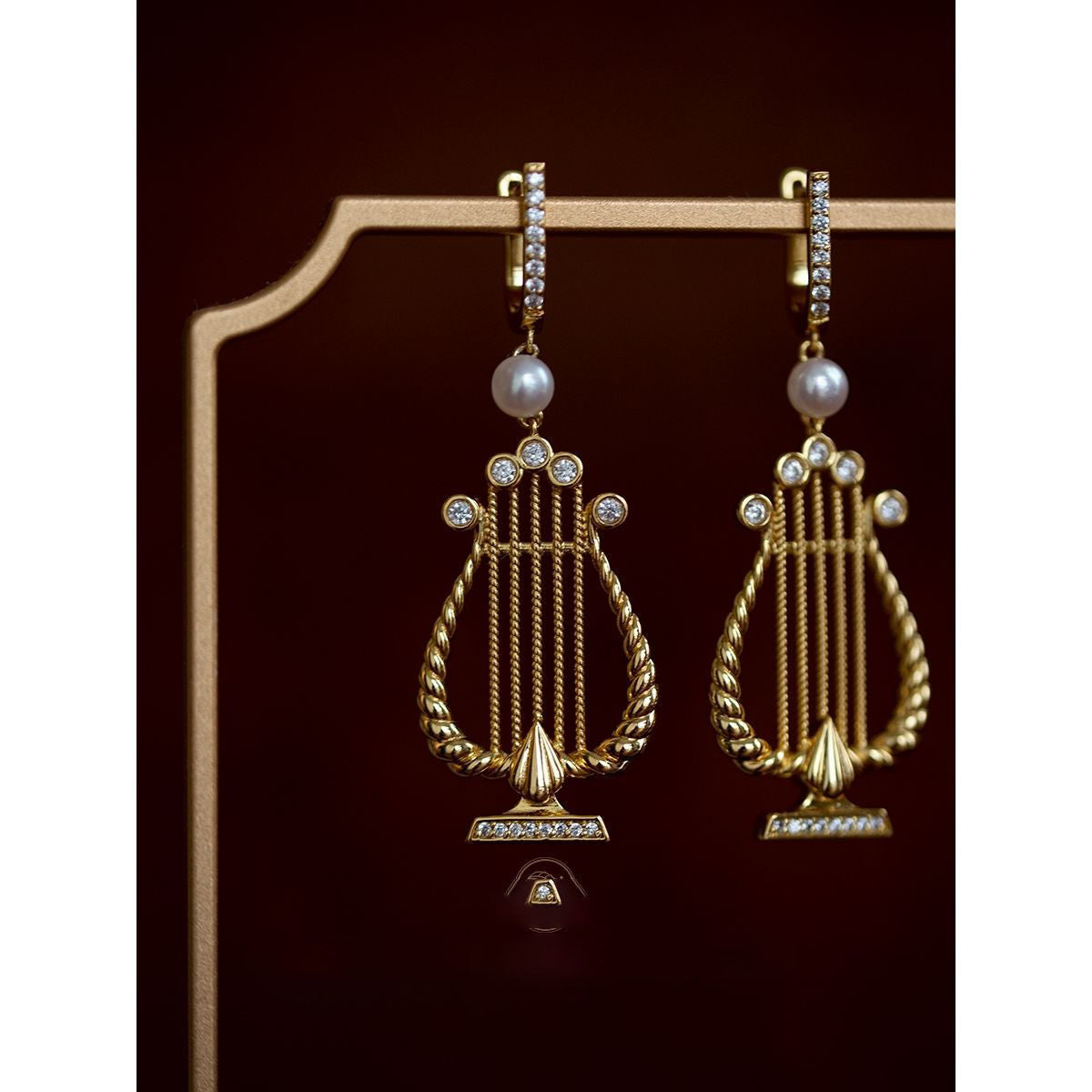 "Classical Harp" Original design retro minority imitation pearl earrings