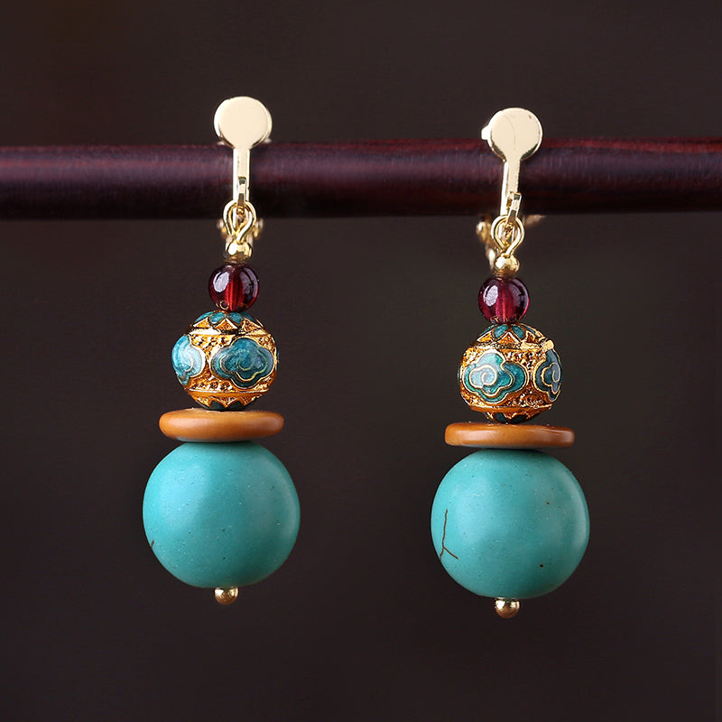 Original Design Antique Earrings Female Turquoise Show White Retro Atmosphere Earrings with No Pierced Ears Advanced Exquisite