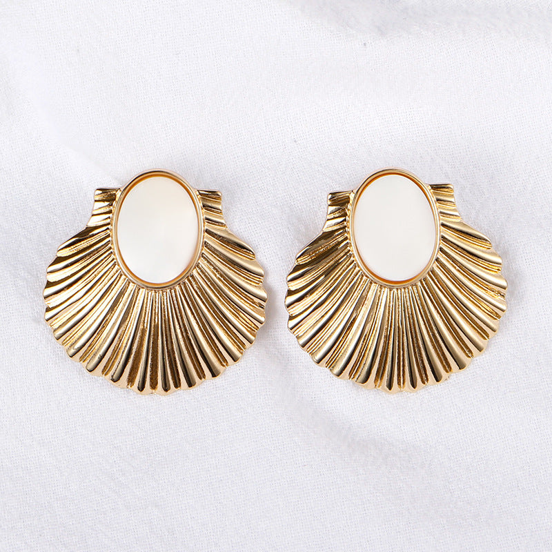 Exaggerated Fan-shaped Alloy Earrings with White Shells