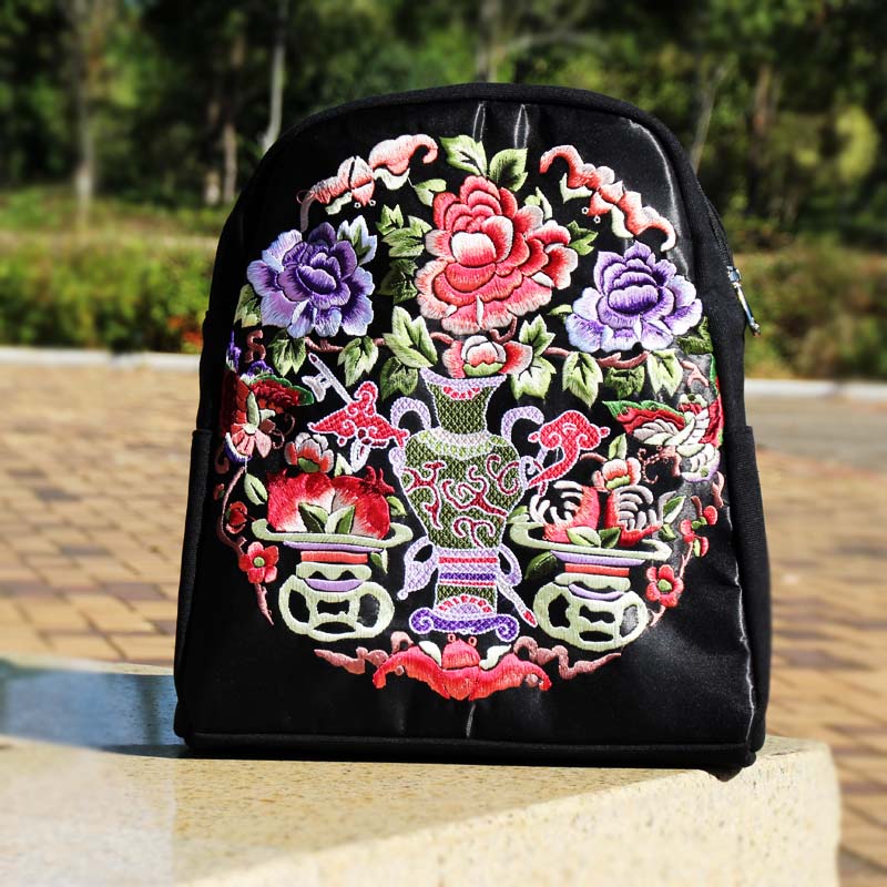 New National Style Embroidered backpack retro embroidered fashionable women's bag travel backpack canvas schoolbag