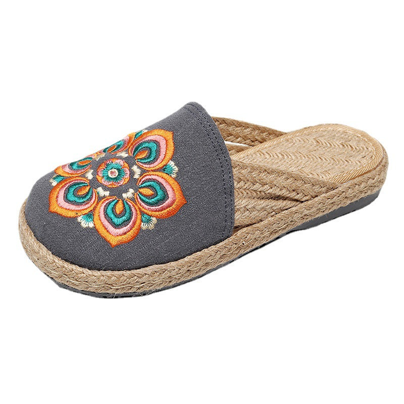 Creative Rural Retro Ethnic Style Embroidered Slippers Women Multicolor Soft and Comfortable Sandals