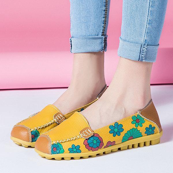 Floral Print Color Matching Soft Comfortable Slip On Flat Shoes