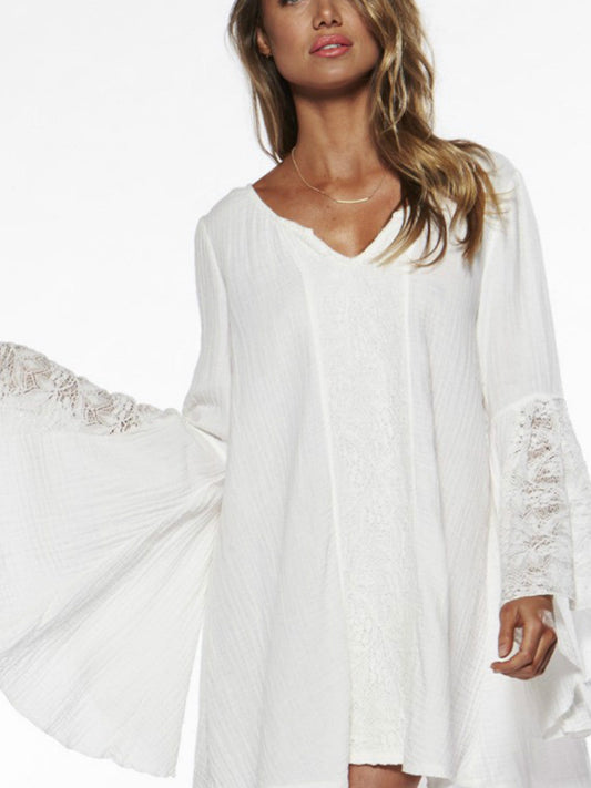 New Women's V-neck Loose Oversized Trumpet Sleeve Dress