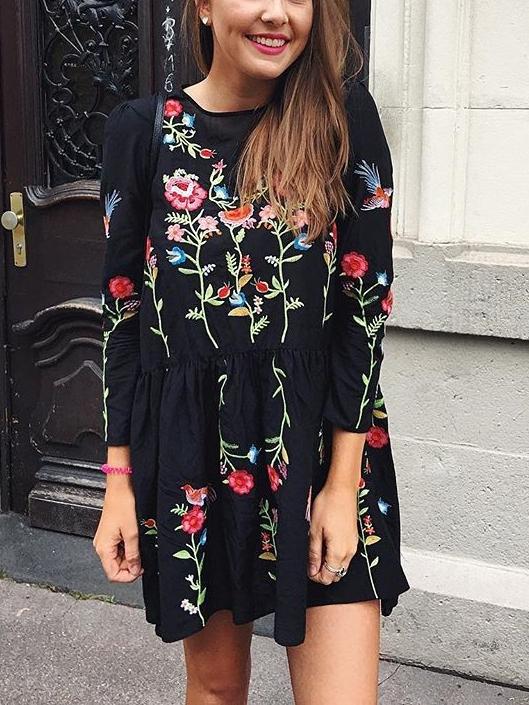 Black Loose Floral Embroidered Long Sleeve Round Neck Mini Dress