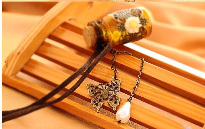 Long Leather String Of Carve Designs On Woodwork Cork Wish Bottle Necklace