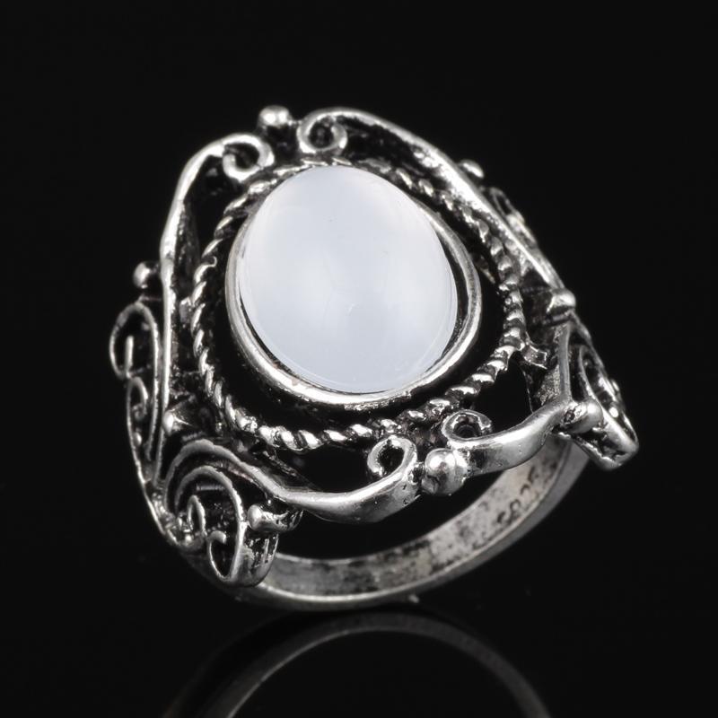 Vintage Large Oval Moonstone Boho Ethnic Antique Silver Pattern Finger Ring